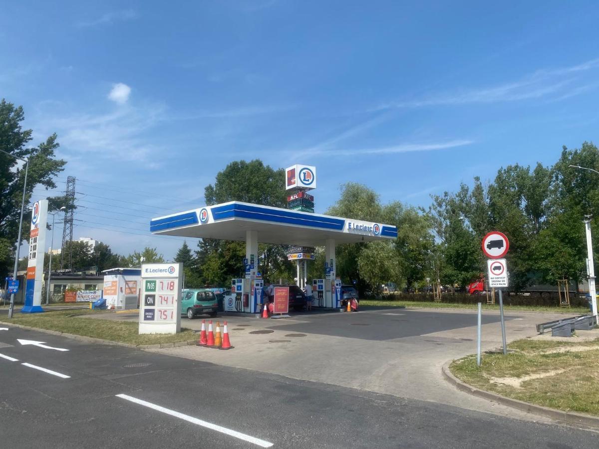 Pokoje Polinezyjska Varsavia Esterno foto