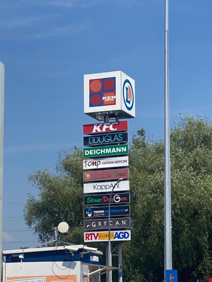 Pokoje Polinezyjska Varsavia Esterno foto